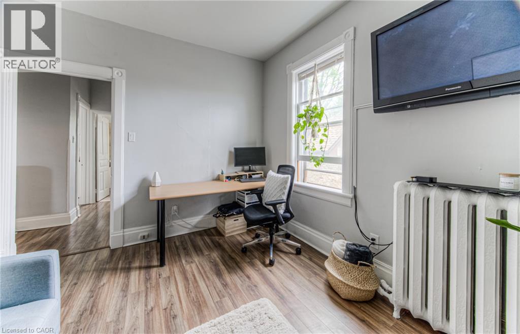 404 Duke Street W Unit# Upper, Kitchener, Ontario  N2H 3Y5 - Photo 11 - 40869530