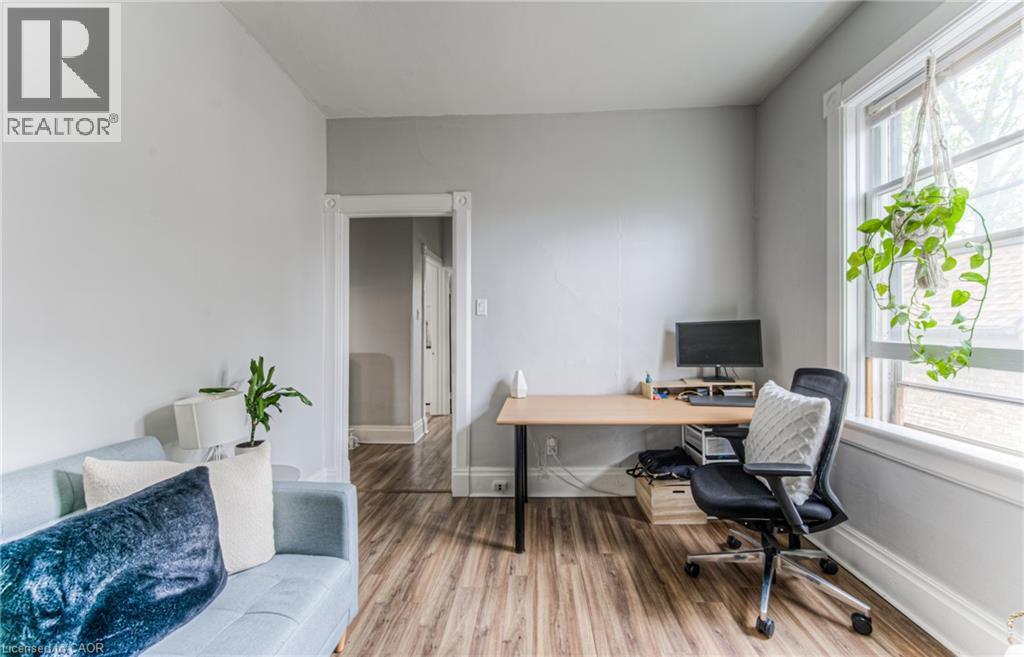 404 Duke Street W Unit# Upper, Kitchener, Ontario  N2H 3Y5 - Photo 12 - 40869530