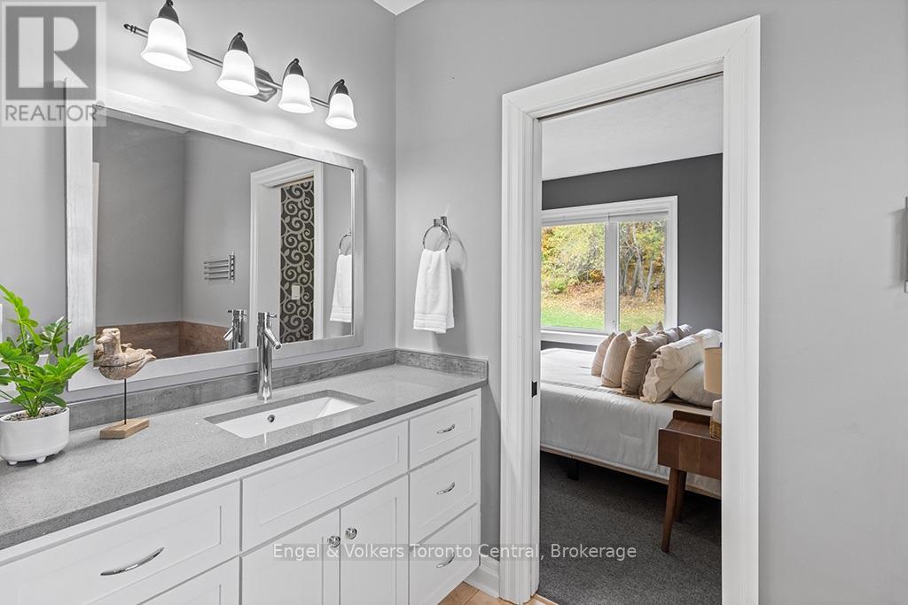 184 Sutacriti Street, Georgian Bluffs, Ontario  N0H 1S0 - Photo 20 - X13872234