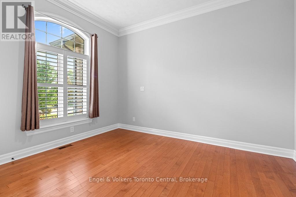 184 Sutacriti Street, Georgian Bluffs, Ontario  N0H 1S0 - Photo 25 - X13872234
