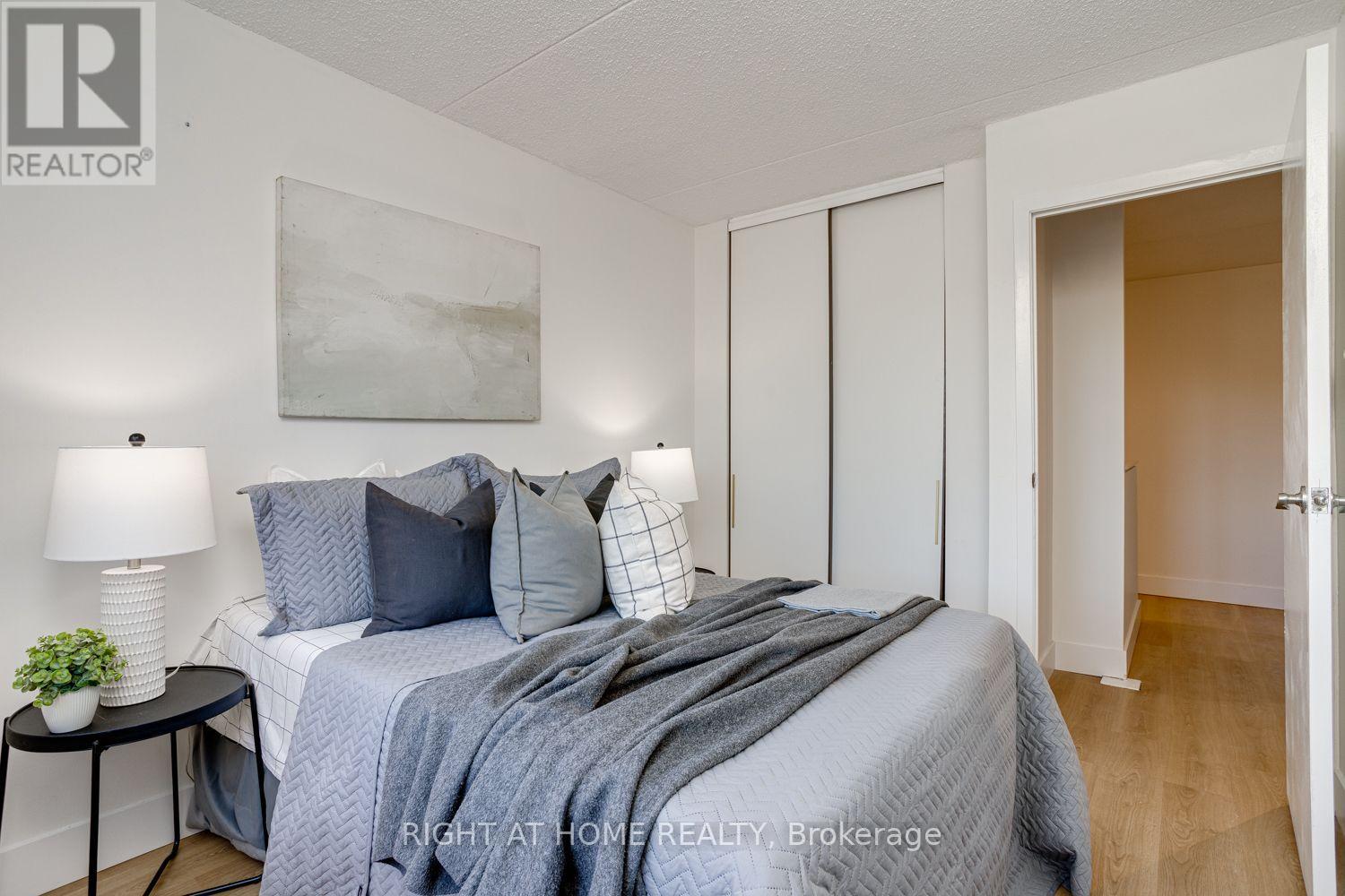207 - 580 Mary Street E, Whitby, Ontario  L1N 2R3 - Photo 21 - E13872354