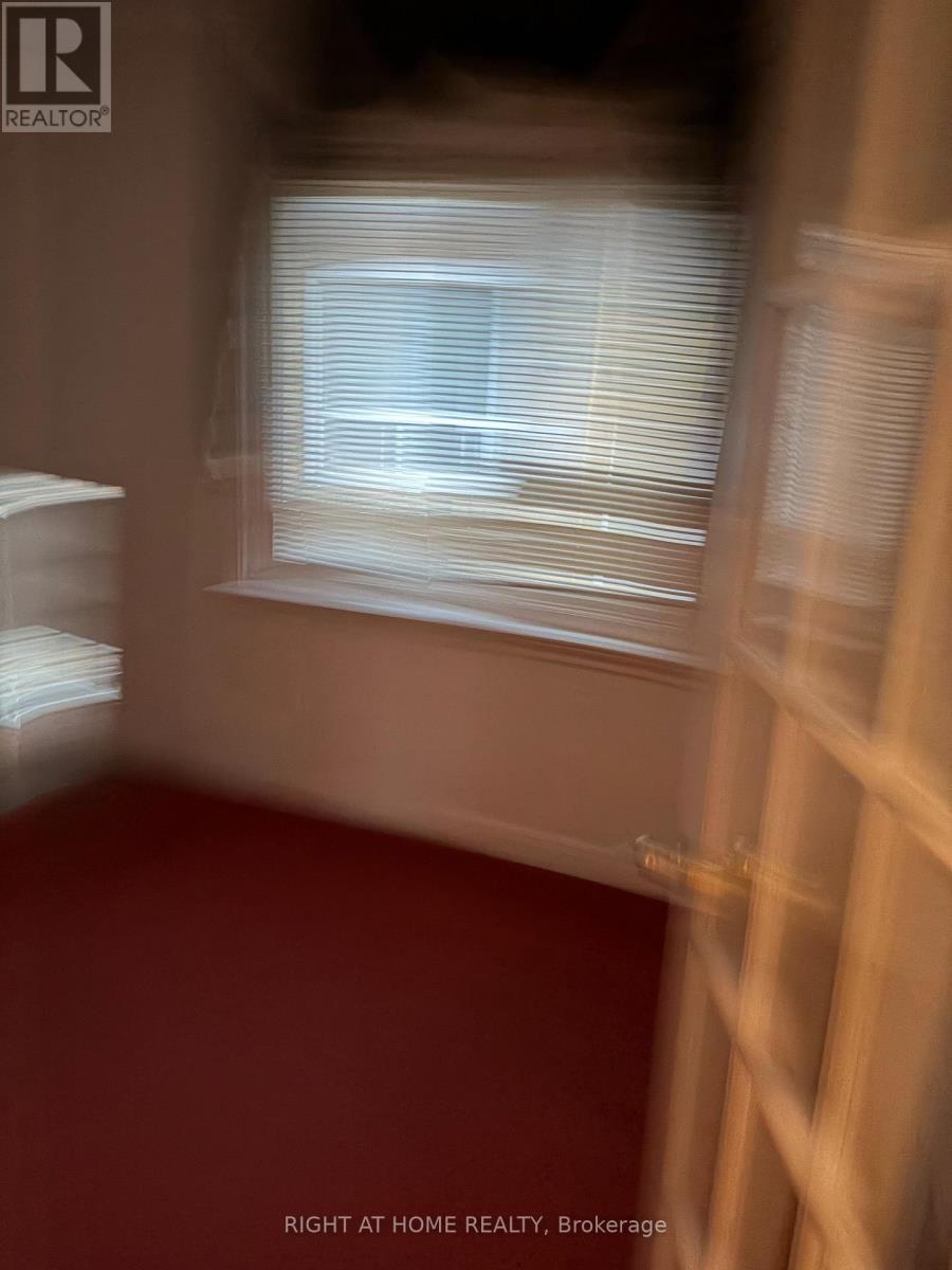 Main Floor - 43 Ridgemoor Avenue, Toronto, Ontario  M1N 1M5 - Photo 7 - E13872420