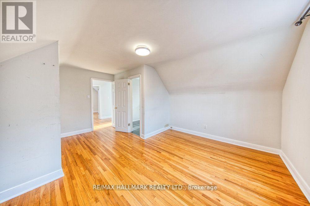 31 Glen Muir Drive, Toronto, Ontario  M1M 2C6 - Photo 14 - E13872422