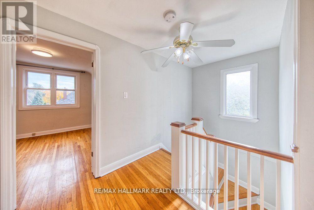 31 Glen Muir Drive, Toronto, Ontario  M1M 2C6 - Photo 15 - E13872422