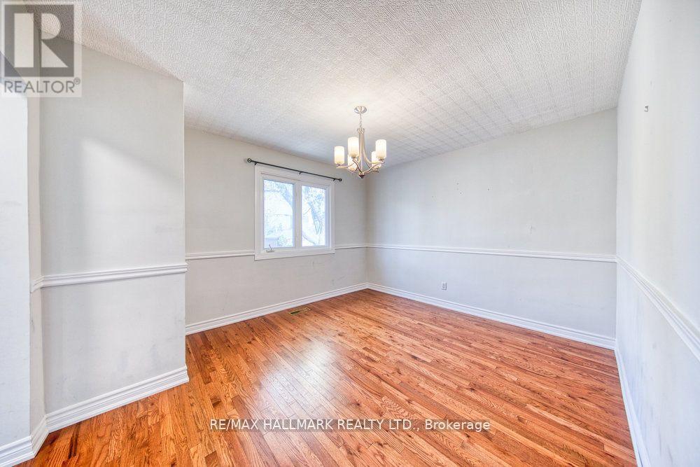 31 Glen Muir Drive, Toronto, Ontario  M1M 2C6 - Photo 6 - E13872422