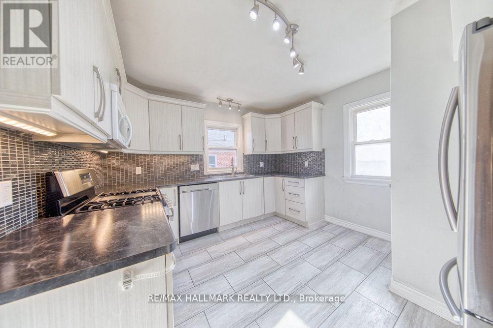 31 Glen Muir Drive, Toronto, Ontario  M1M 2C6 - Photo 7 - E13872422