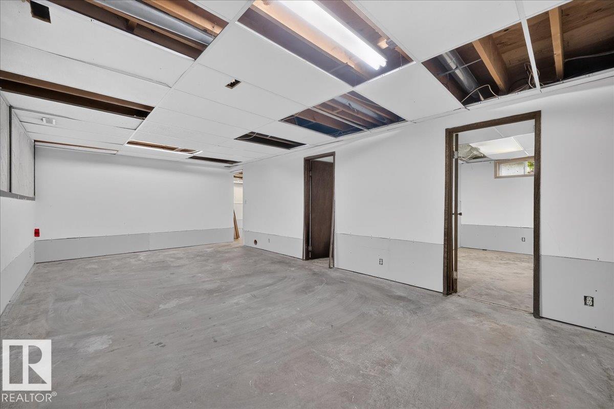 4709 45 ST