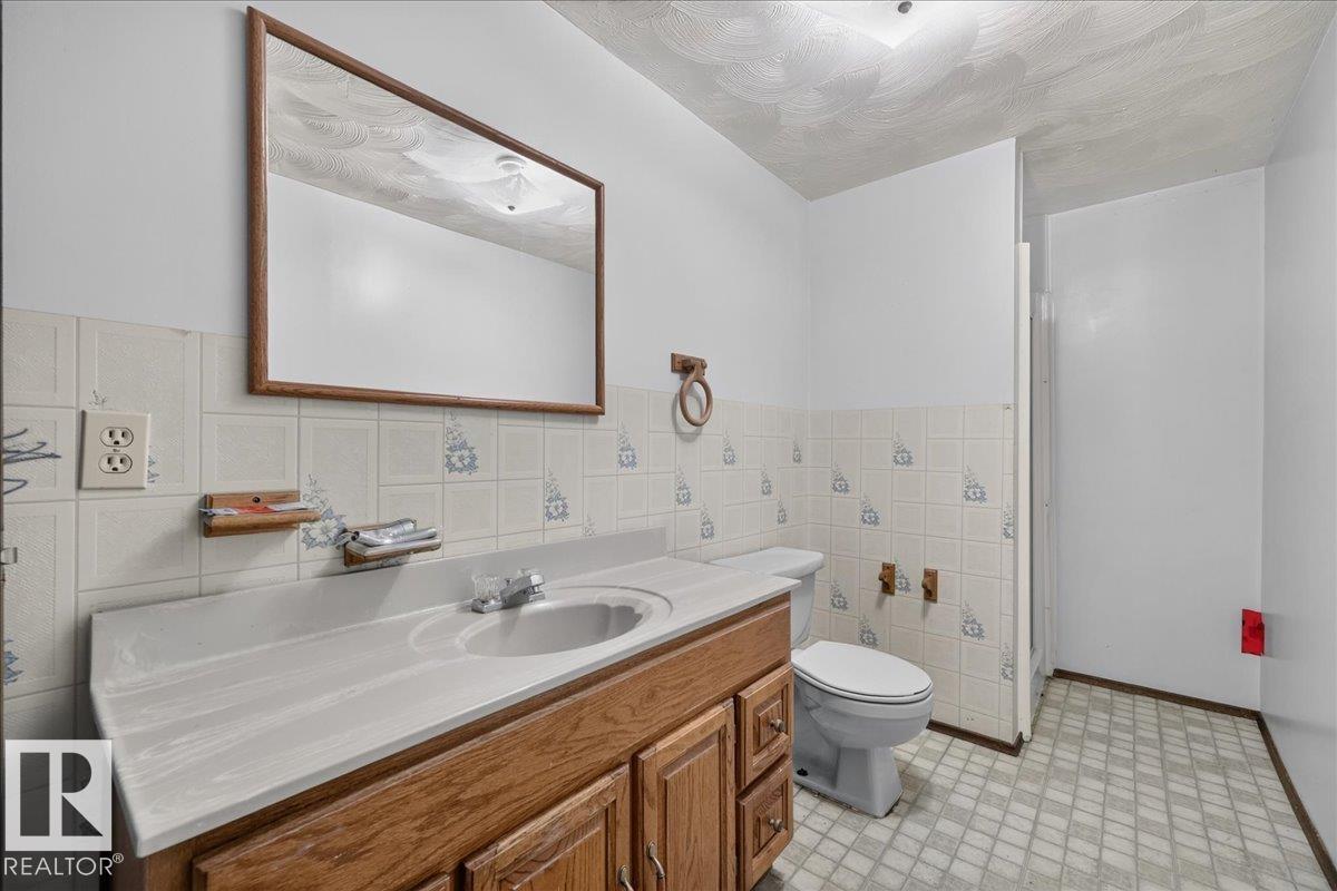 4709 45 ST
