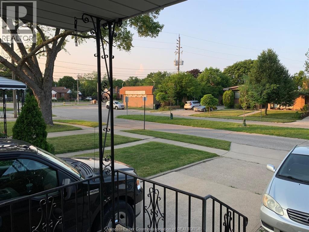 835 Isabelle Unit# Lower, Windsor, Ontario  N8S 3A9 - Photo 3 - 26024756