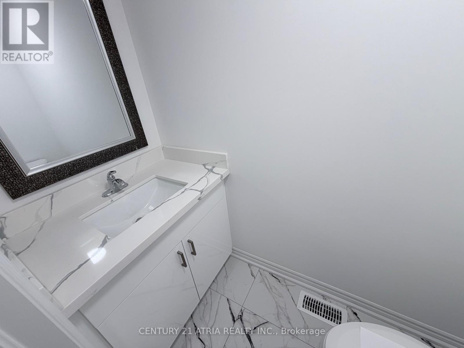 Unit 5 - 11 Plaisance Road, Richmond Hill, Ontario  L4C 5H1 - Photo 14 - N13872516