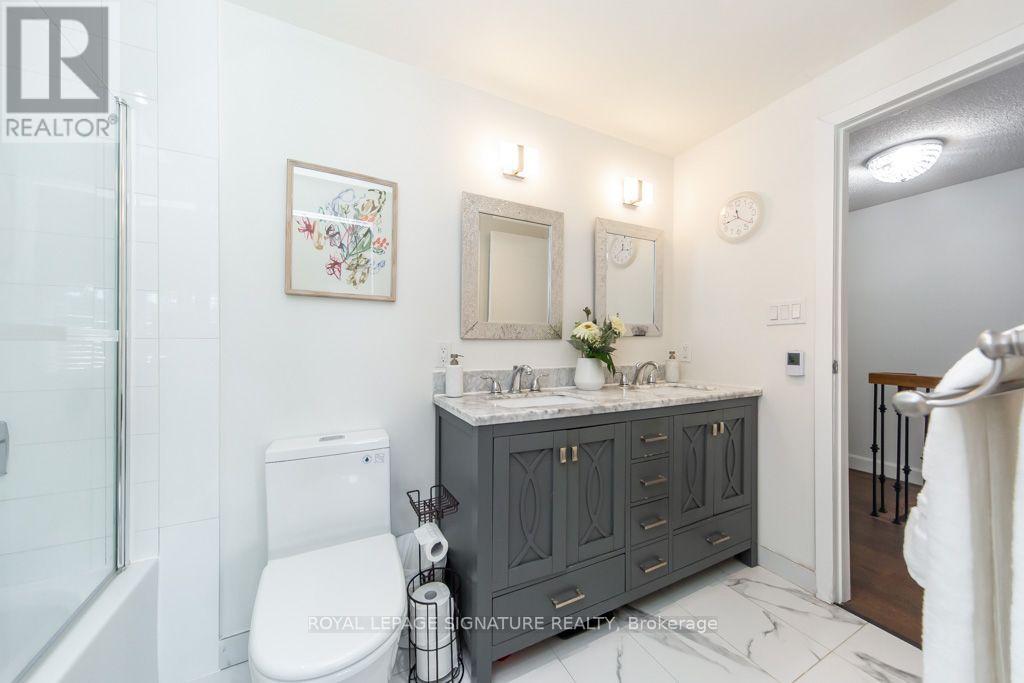 28 Augusta Court, Markham, Ontario  L3T 7K7 - Photo 18 - N13872538