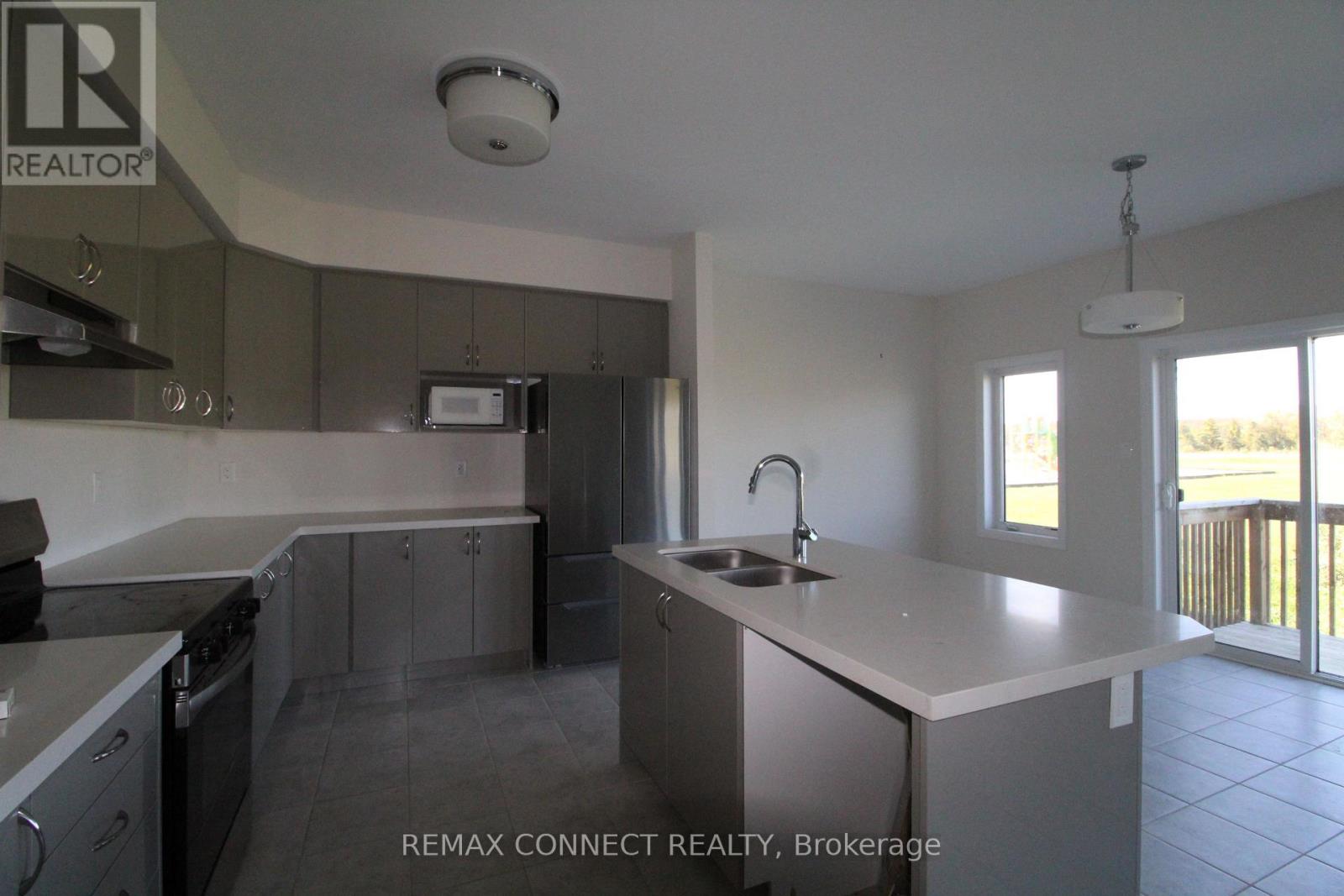 3715 Quayside Drive, Severn (West Shore), Ontario  L3V 8M9 - Photo 8 - S13872286