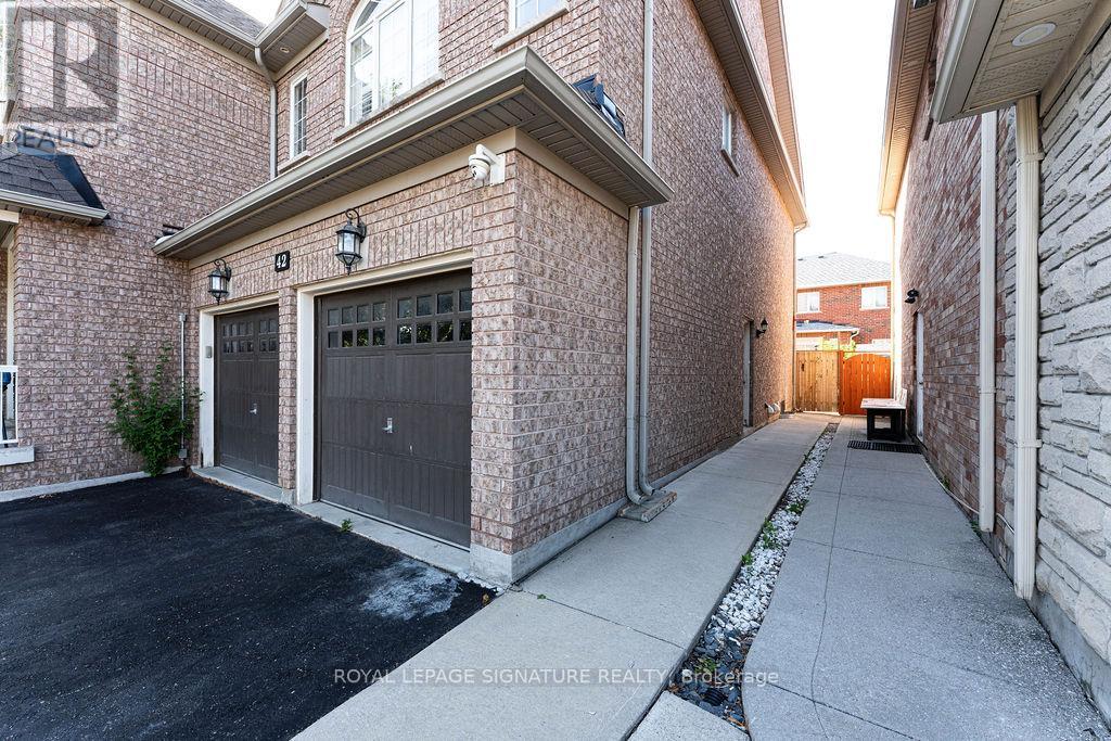 Basement - 42 Summershade Street, Brampton, Ontario  L6P 2C2 - Photo 2 - W13872388