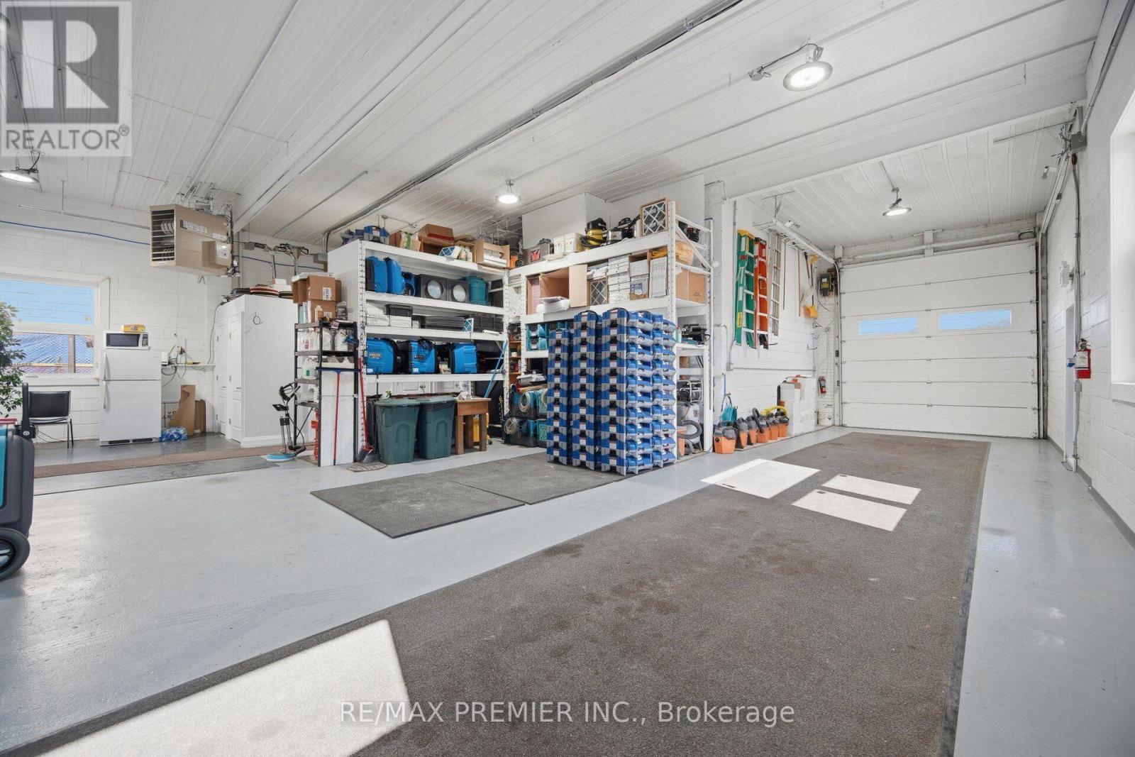 34 Rivalda Road E, Toronto, Ontario  M9M 2M3 - Photo 24 - W13872452