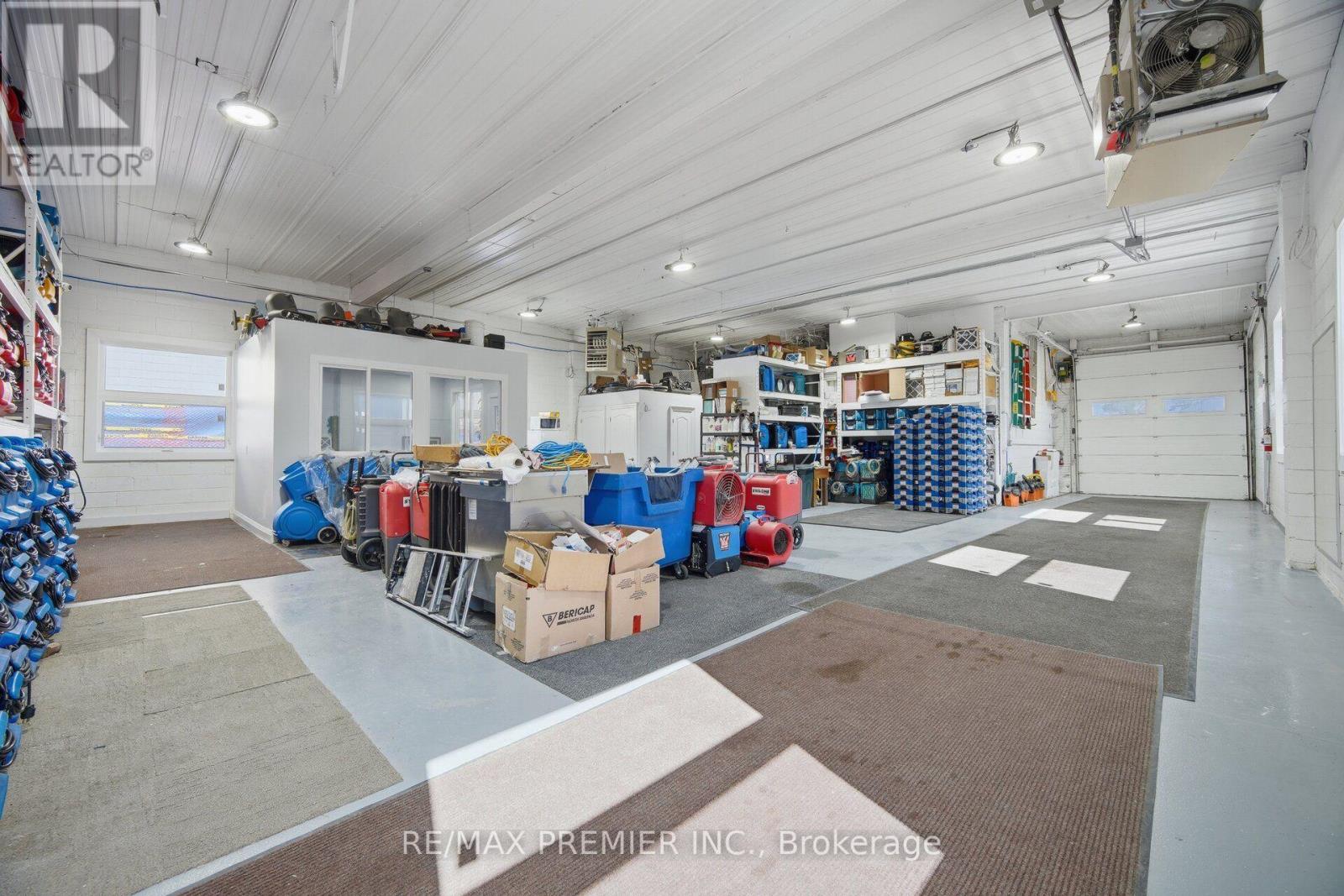 34 Rivalda Road E, Toronto, Ontario  M9M 2M3 - Photo 28 - W13872452