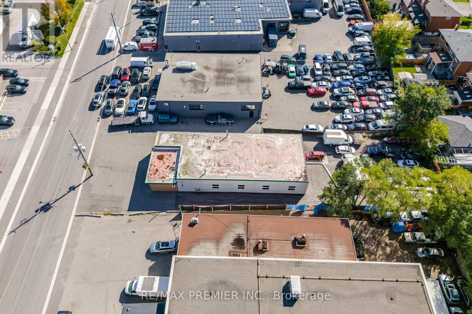 34 Rivalda Road E, Toronto, Ontario  M9M 2M3 - Photo 37 - W13872452