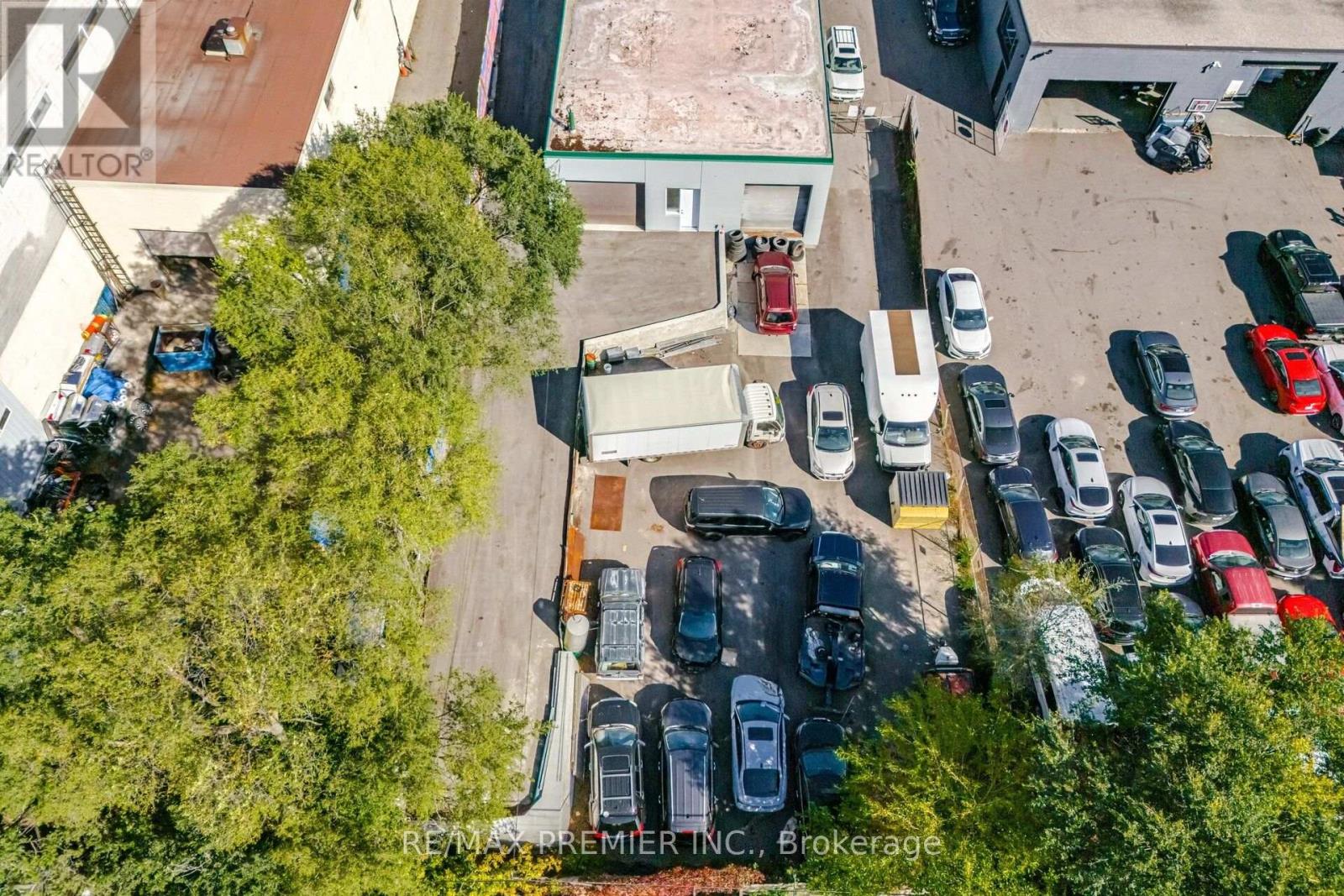 34 Rivalda Road E, Toronto, Ontario  M9M 2M3 - Photo 40 - W13872452