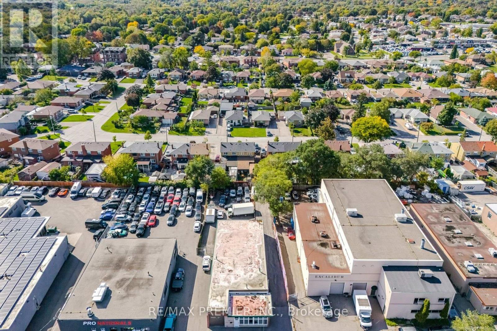 34 Rivalda Road E, Toronto, Ontario  M9M 2M3 - Photo 41 - W13872452