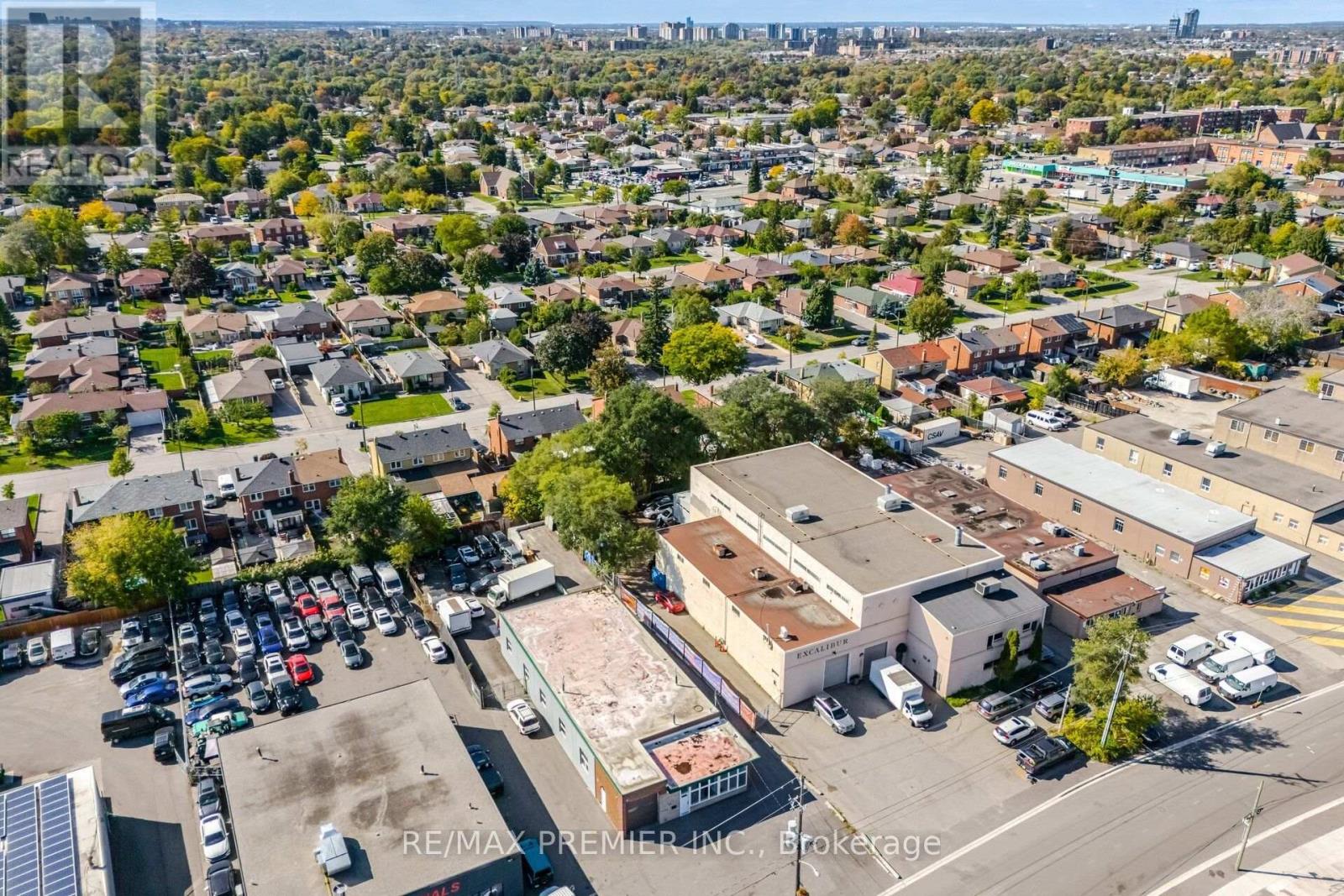 34 Rivalda Road E, Toronto, Ontario  M9M 2M3 - Photo 42 - W13872452