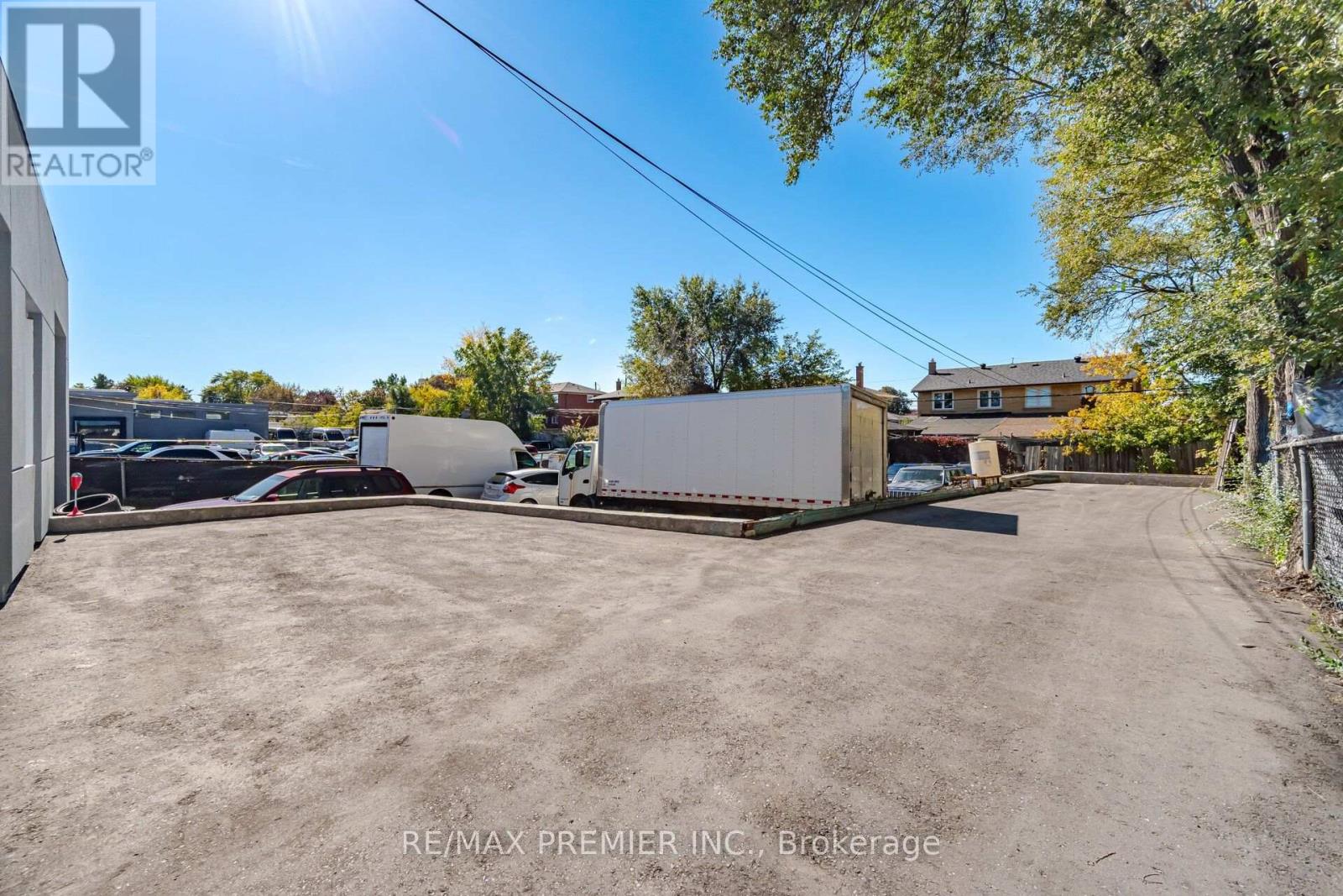 34 Rivalda Road E, Toronto, Ontario  M9M 2M3 - Photo 44 - W13872452