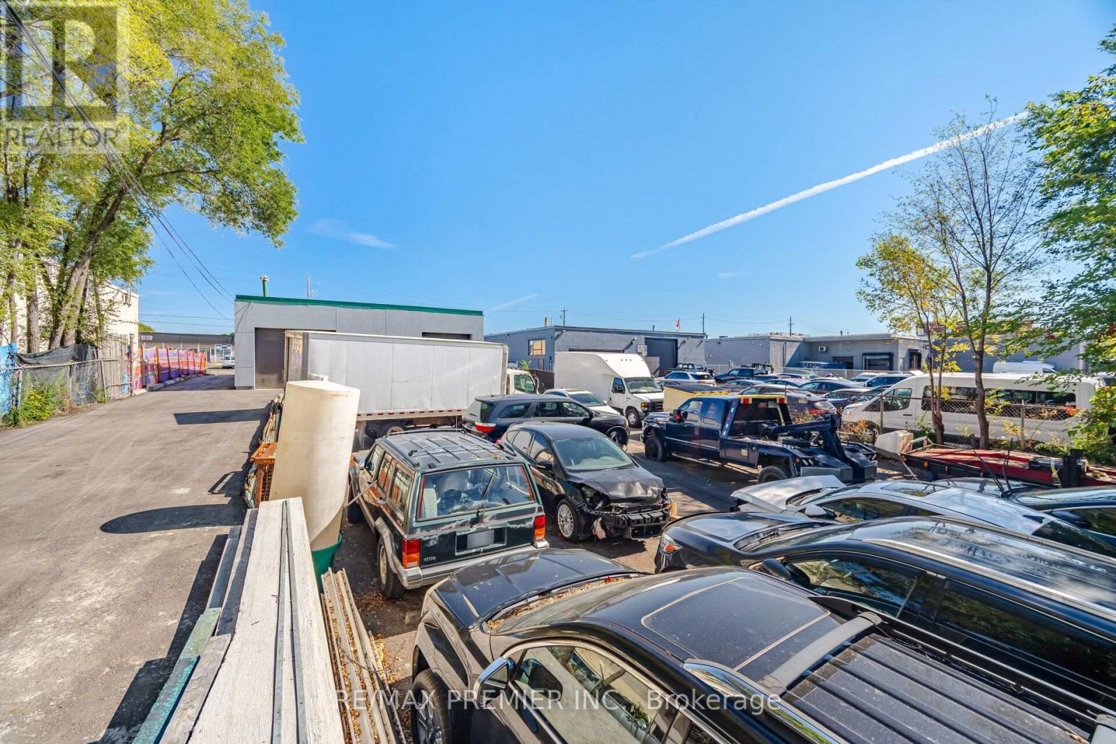 34 Rivalda Road E, Toronto, Ontario  M9M 2M3 - Photo 45 - W13872452