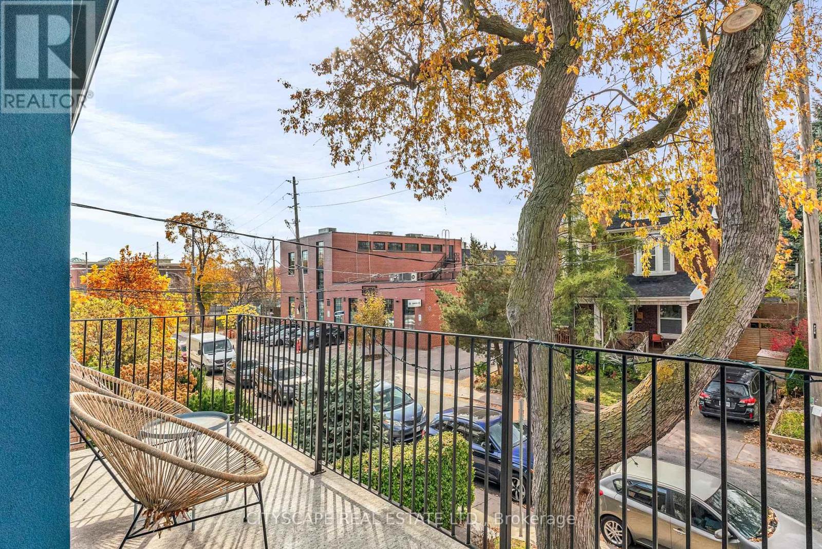 Upper - 61 Edwin Avenue, Toronto, Ontario  M6P 3Z5 - Photo 28 - W13872498