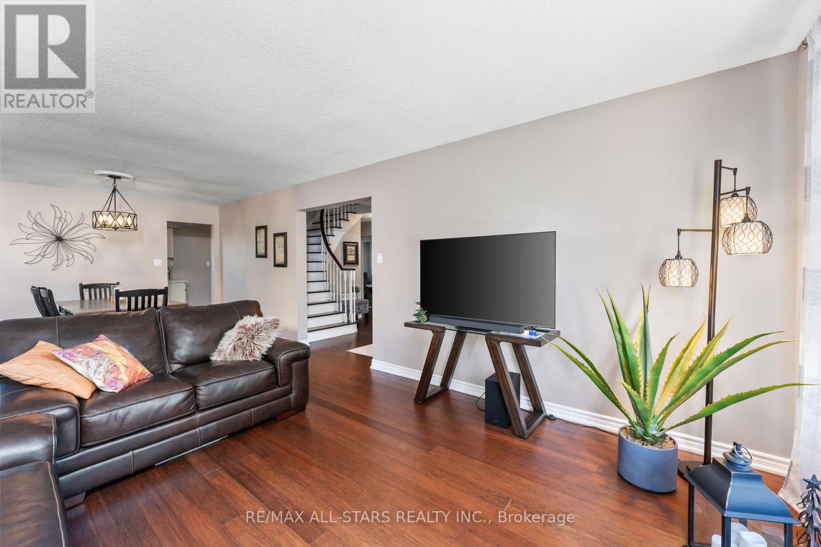 222 Biscayne Boulevard, Georgina, Ontario  L4P 3L8 - Photo 7 - N13863962