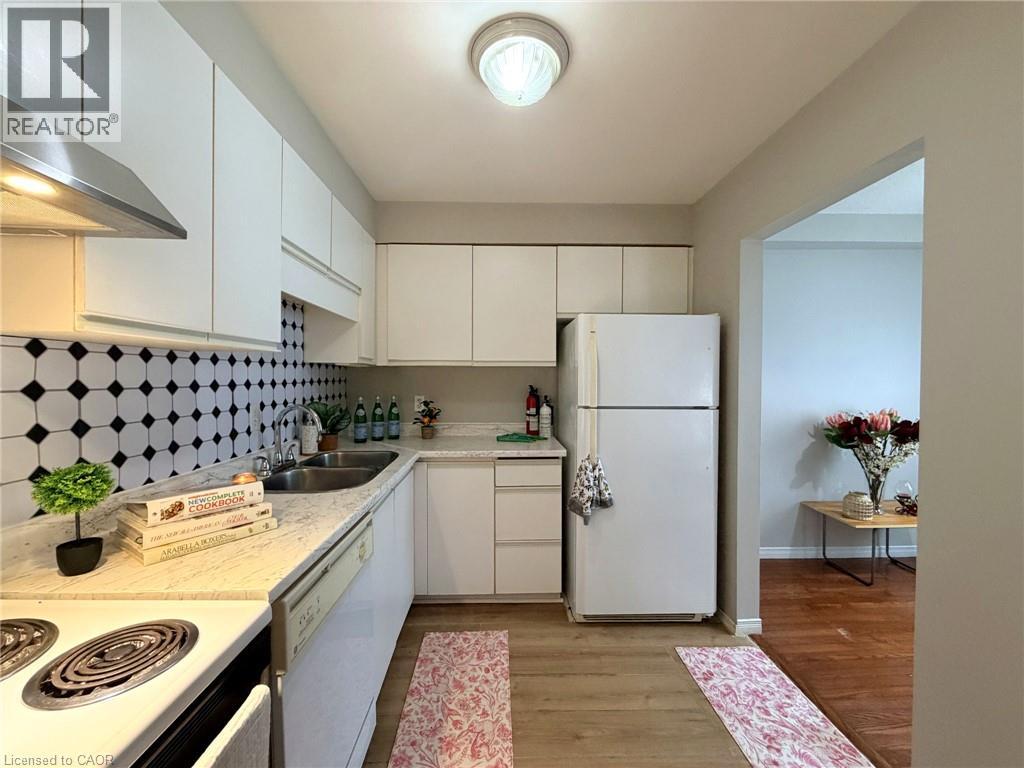 195 Ferguson Drive Unit# 6, Woodstock, Ontario  N4V 1A4 - Photo 15 - 40868353