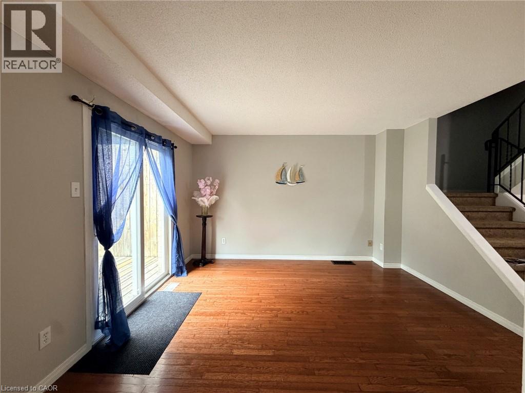 195 Ferguson Drive Unit# 6, Woodstock, Ontario  N4V 1A4 - Photo 6 - 40868353