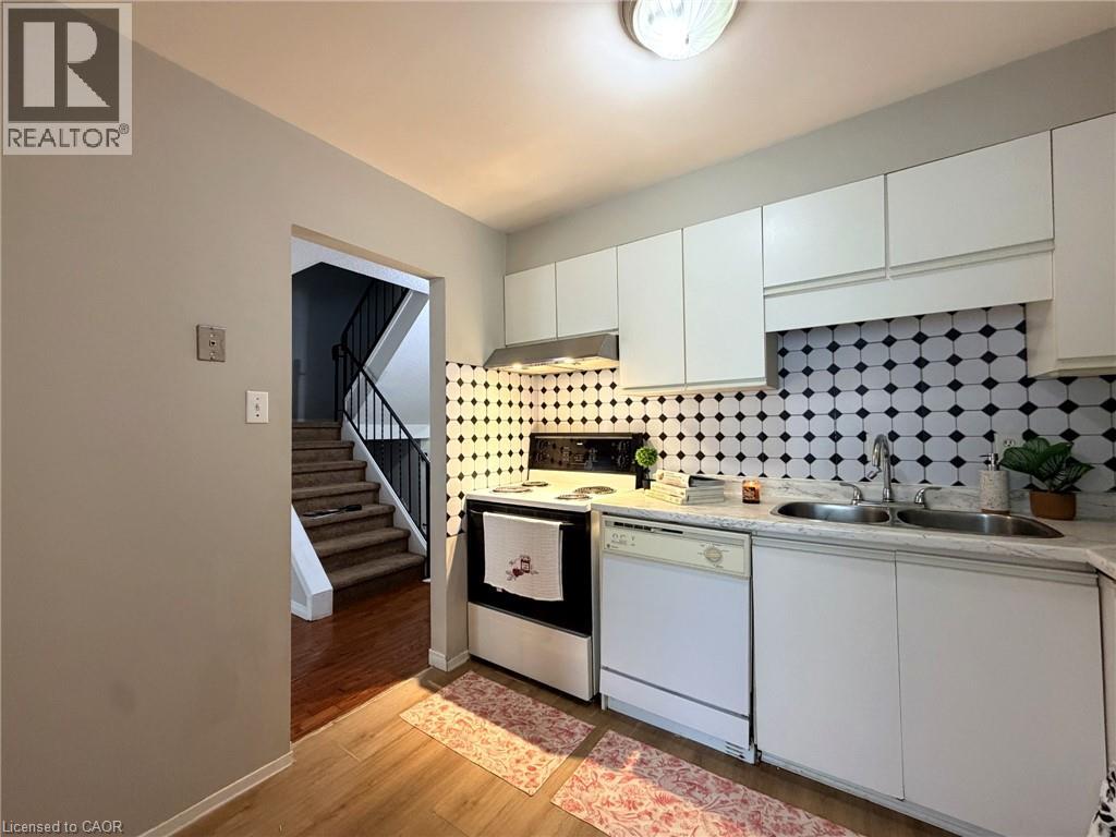 195 Ferguson Drive Unit# 6, Woodstock, Ontario  N4V 1A4 - Photo 16 - 40868353