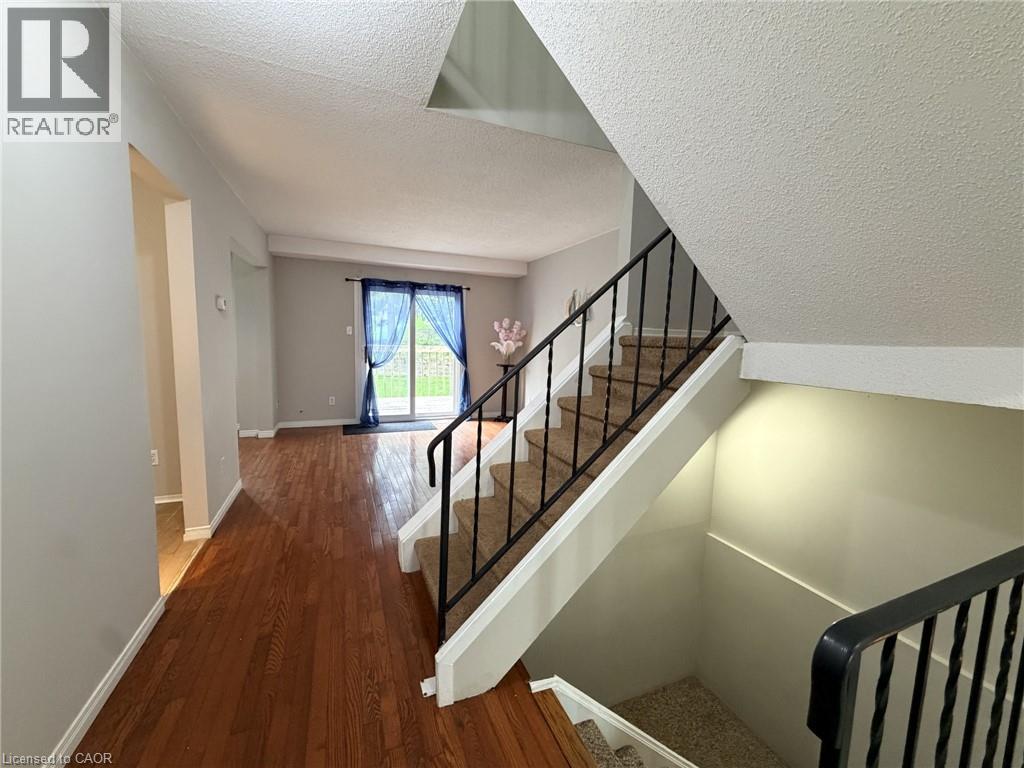 195 Ferguson Drive Unit# 6, Woodstock, Ontario  N4V 1A4 - Photo 5 - 40868353