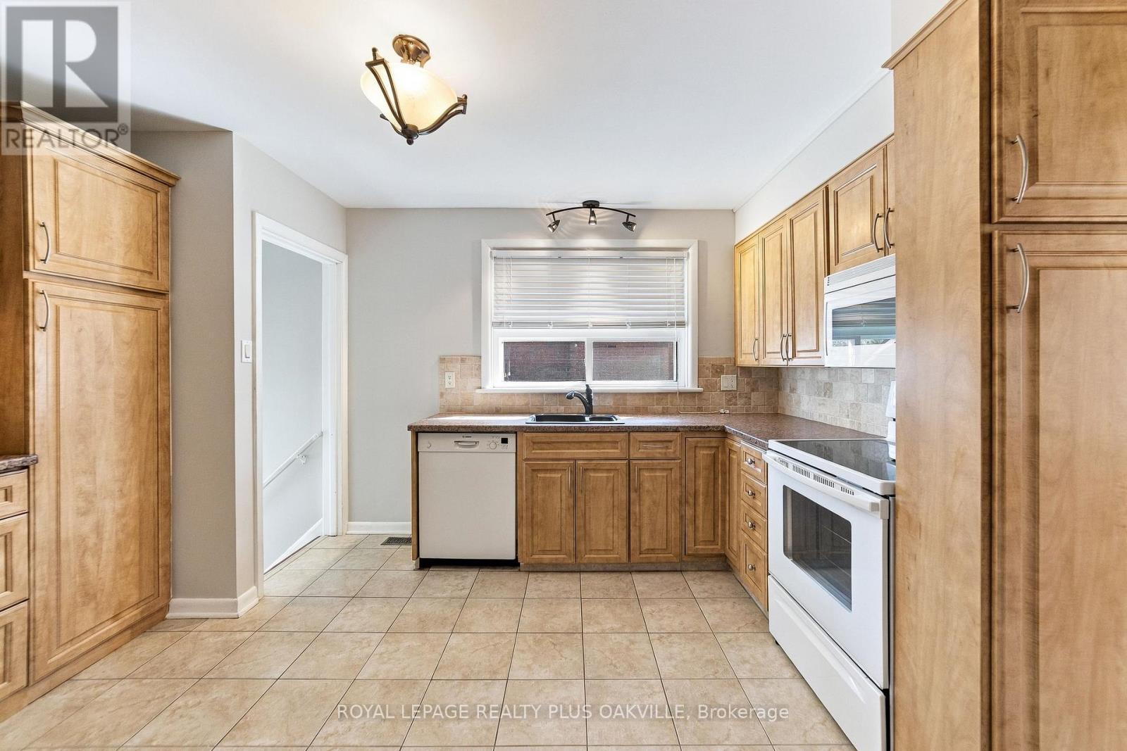 19 Endfield Avenue, Hamilton, Ontario  L8T 2L3 - Photo 11 - X13867440