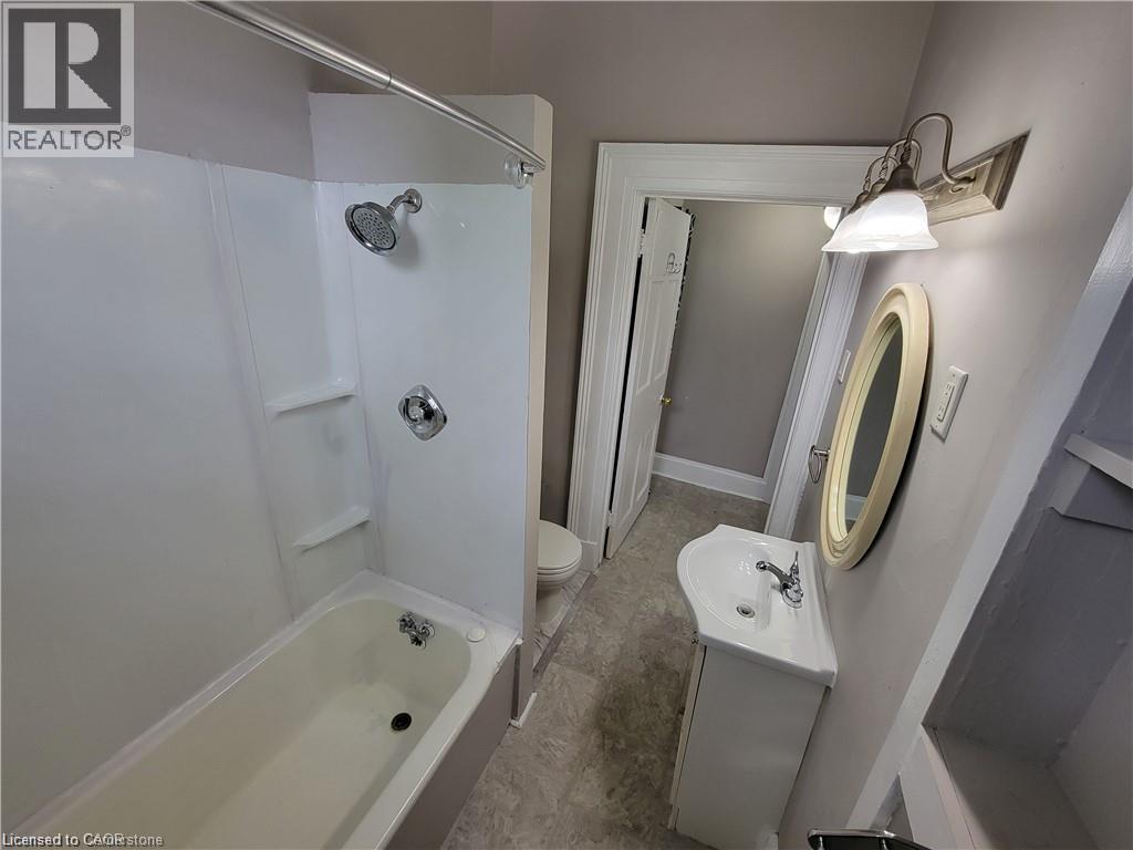 303 East 19th Street Unit# 1, Hamilton, Ontario  L9A 4S6 - Photo 10 - 40869013