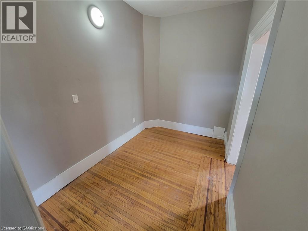 303 East 19th Street Unit# 1, Hamilton, Ontario  L9A 4S6 - Photo 6 - 40869013