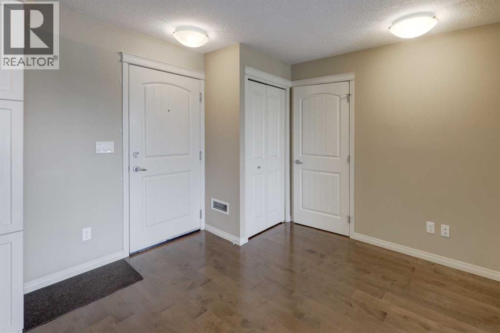 303, 406 Cranberry Park SE, Calgary, Alberta  T3M 1Y9 - Photo 5 - A2349758