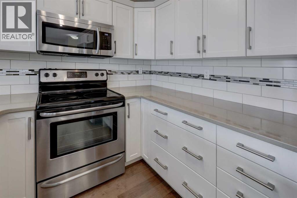 303, 406 Cranberry Park SE, Calgary, Alberta  T3M 1Y9 - Photo 10 - A2349758