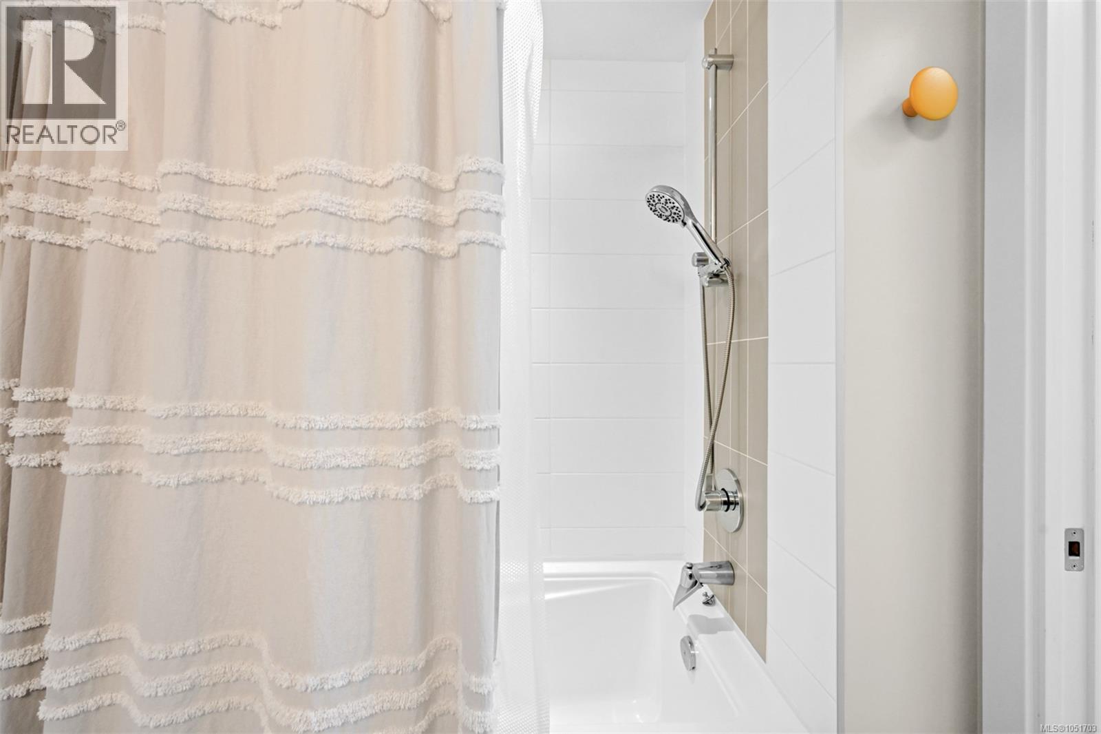 106 640 Michigan St, Victoria, British Columbia V8V 0B7 - Photo 38 - 1051703