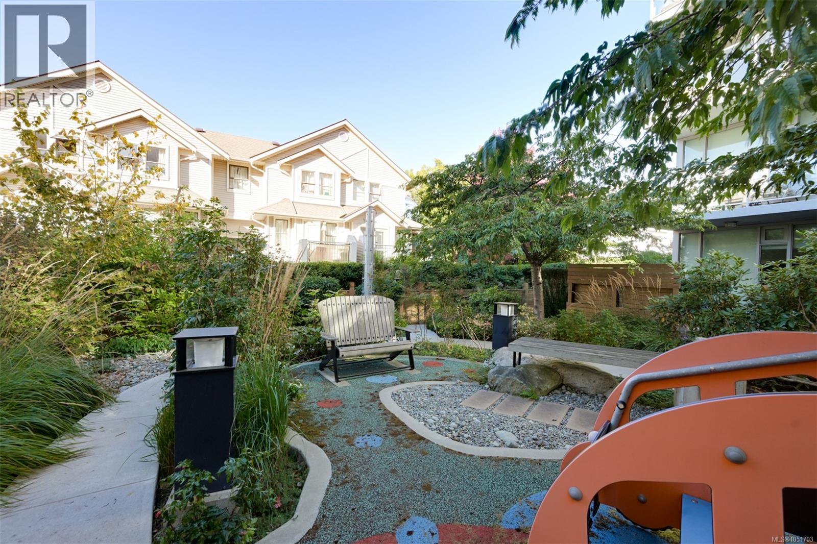 106 640 Michigan St, Victoria, British Columbia V8V 0B7 - Photo 49 - 1051703