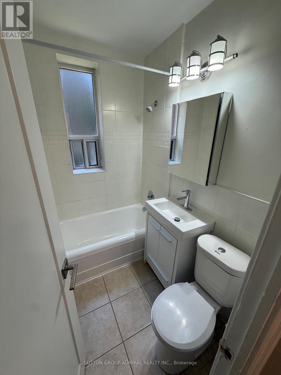12 - 166 Eastbourne Avenue, Toronto, Ontario  M5P 2G6 - Photo 5 - C13623452