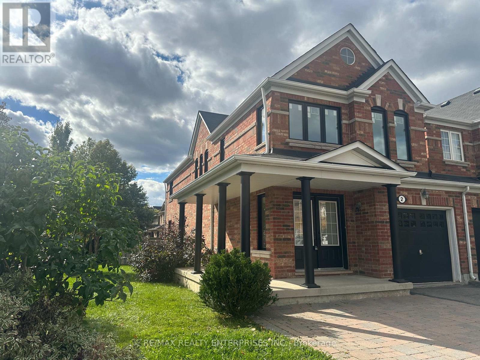 2 SUMMIT DRIVE Vaughan (Vellore Village) Ontario Canada L4H0E8 3