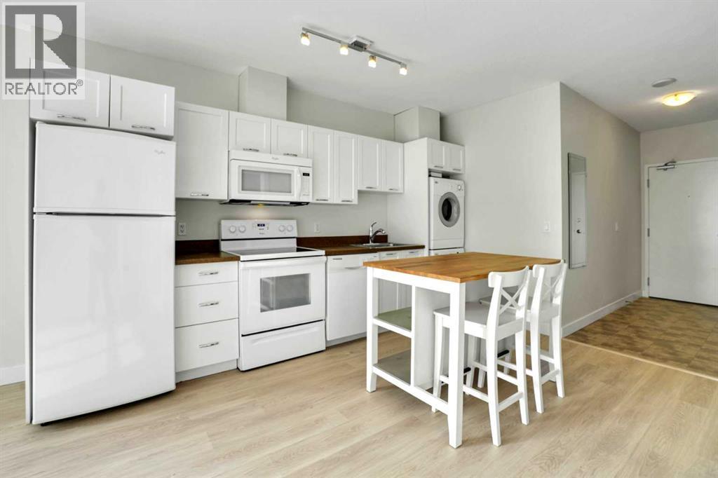 704, 3830 Brentwood Road NW