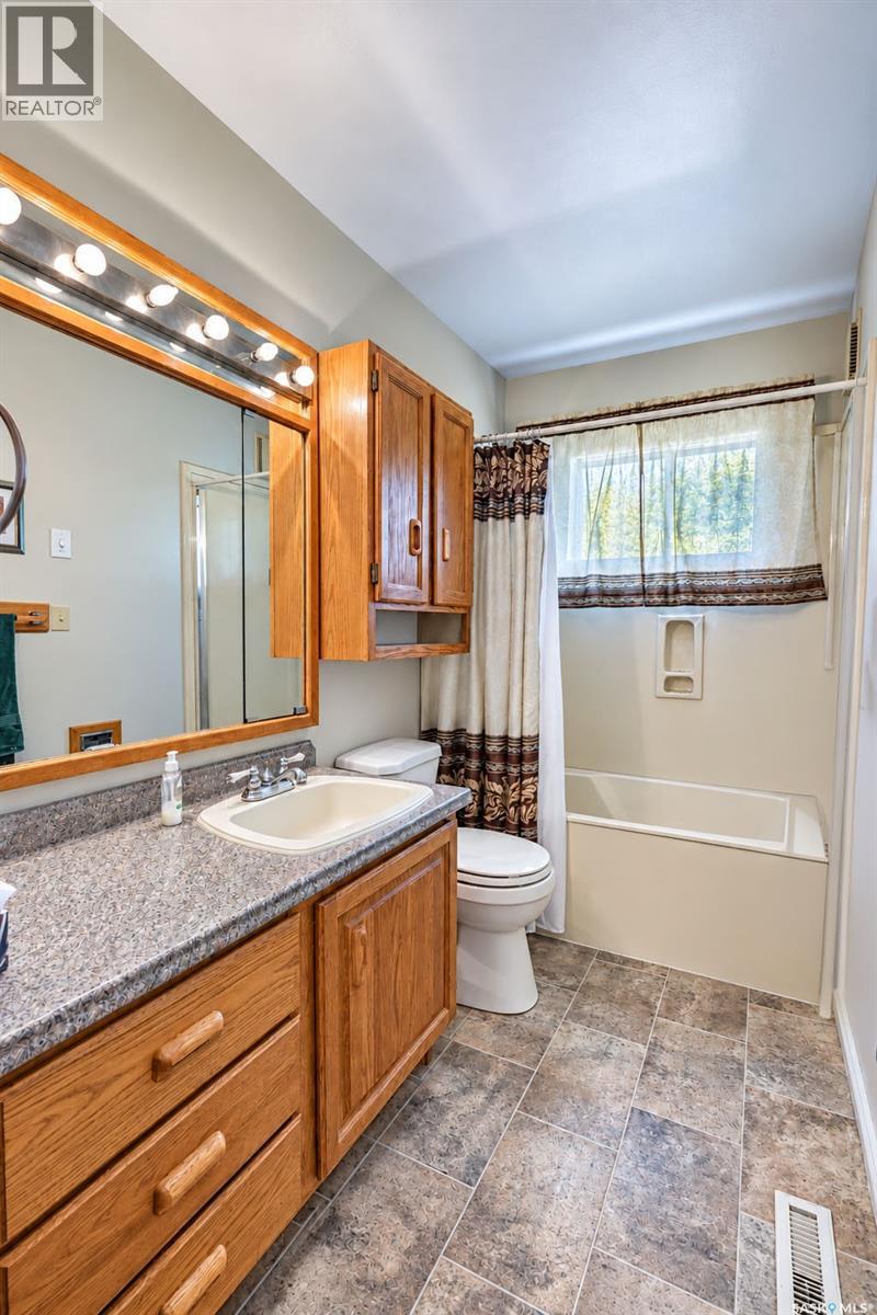 2338 Mcdonald Avenue, Prince Albert, Saskatchewan  S6V 2V6 - Photo 13 - SK050524