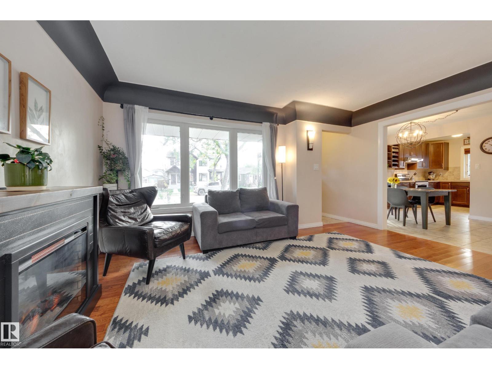 10466 159 St Nw, Edmonton, Alberta  T5P 3A7 - Photo 4 - E4512056