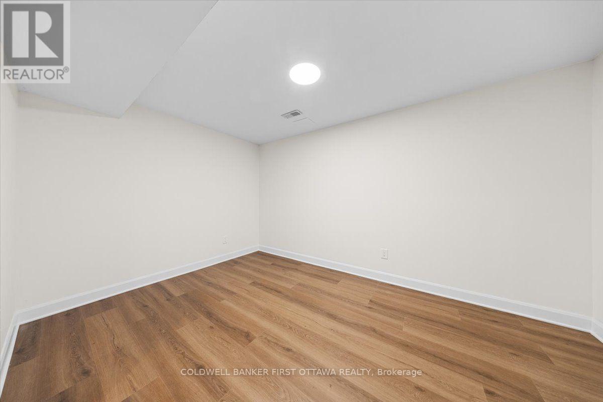 2898 Findlay Creek Drive, Ottawa, Ontario  K1T 0G6 - Photo 23 - X13872586