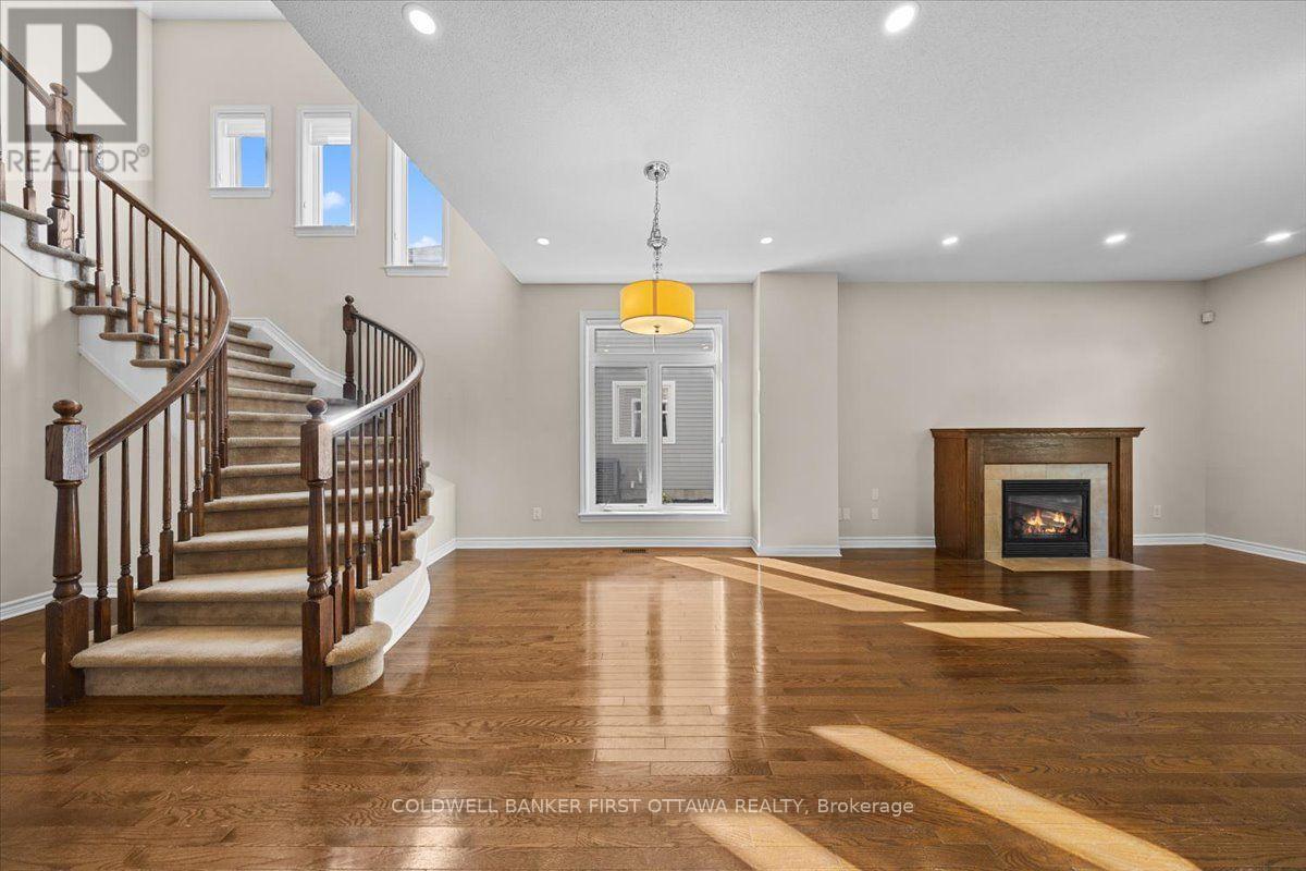 2898 Findlay Creek Drive, Ottawa, Ontario K1T 0G6 - Photo 5 - X13872586