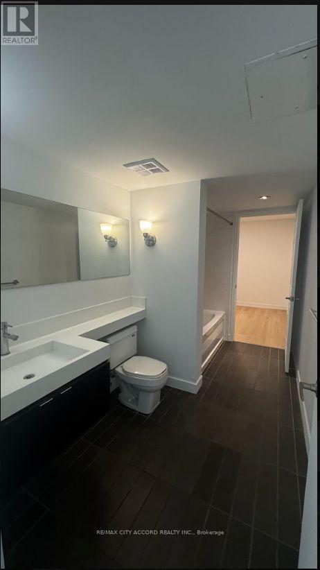 527 - 4k Spadina Avenue, Toronto, Ontario  M5V 3Y9 - Photo 17 - C13872606