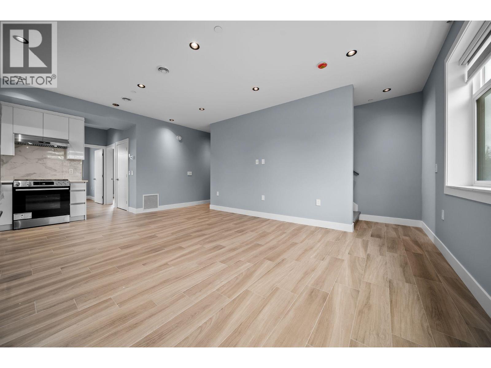 3 2557 W King Edward Street, Vancouver, British Columbia  V6L 1T5 - Photo 8 - R3173311