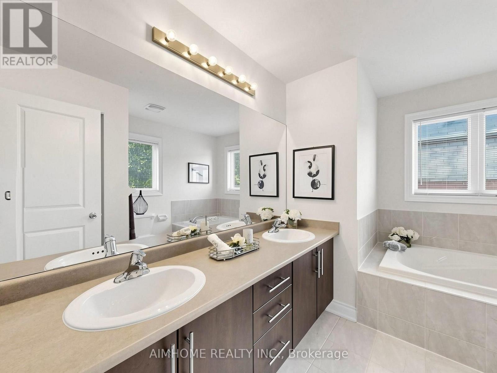 75 Chelsea Crescent, Bradford West Gwillimbury (Bradford), Ontario  L3Z 0J7 - Photo 35 - N13872672