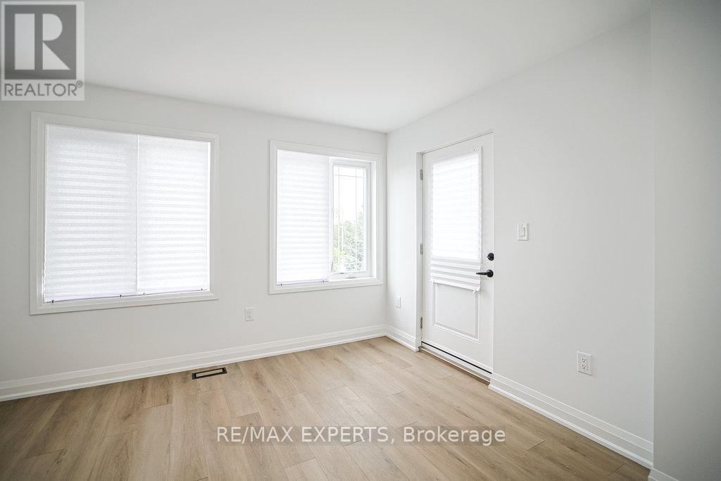 4 - 426 Veterans Drive, Barrie (Holly), Ontario  L4N 9G9 - Photo 8 - S13872548