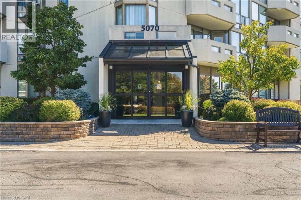 5070 Pinedale Avenue Unit# 302, Burlington, Ontario  L7L 5V6 - Photo 1 - 40869371